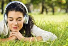 What tunes well-known shows approximately our minds tunes