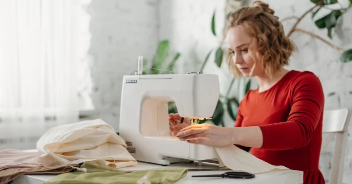 Tips for Choosing the Right Sewing Machine